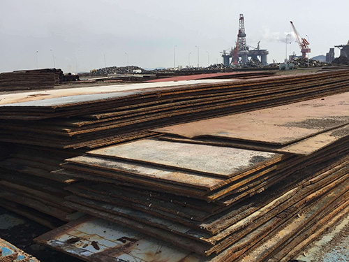 鋼板鋪路也是常見(jiàn)的一種鋪路方式，利用鋼板鋪路具有哪些意義？！